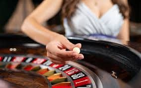 Menu deposit gngplay menampilkan berbagai opsi pembayaran DANA, OVO, GoPay, LinkAja, QRIS, dan bank